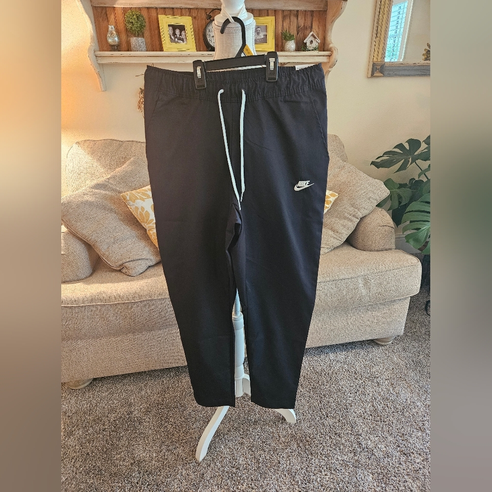 Mens Nike Club Woven Pant NWT Size M